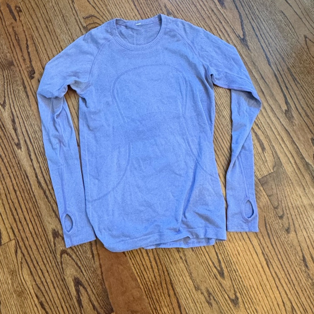 LULULEMON Run Swiftly long sleeve size 8 purple lilac